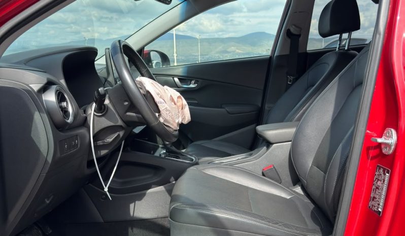 
								Hyundai Kona full									