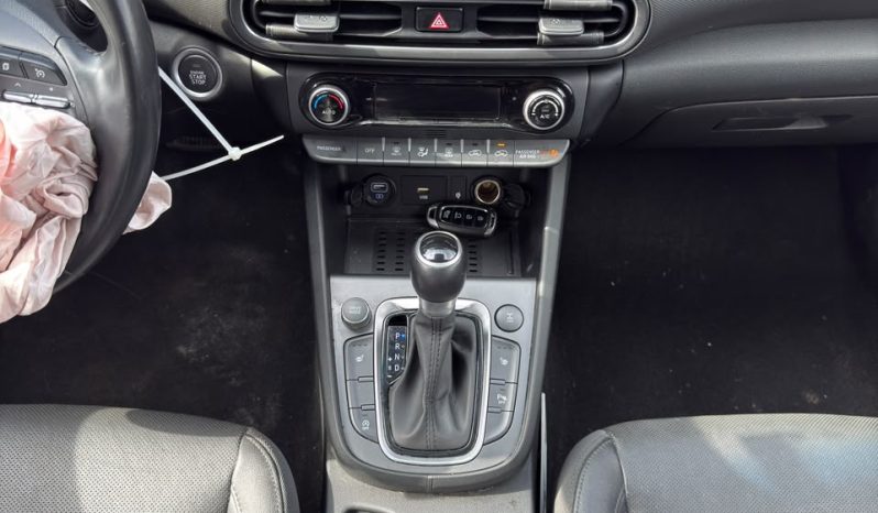 
								Hyundai Kona full									