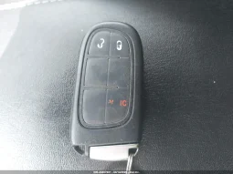
										Jeep Cherokee full									
