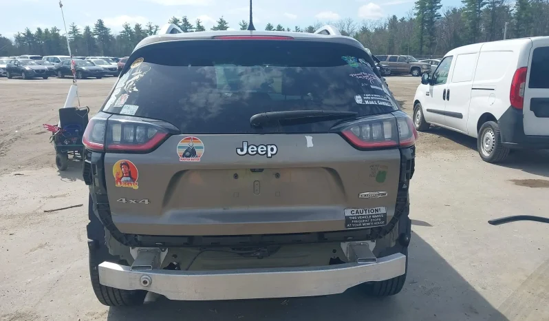 
								Jeep Cherokee full									