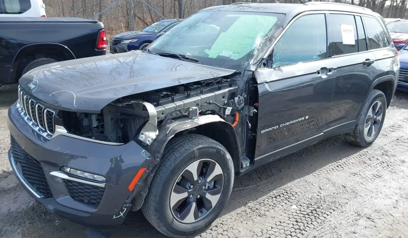 
								Jeep Grand Cherokee 4xe full									