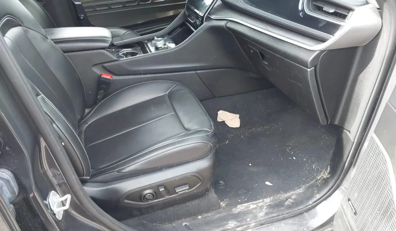 
								Jeep Grand Cherokee 4xe full									