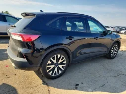
										Ford Escape full									