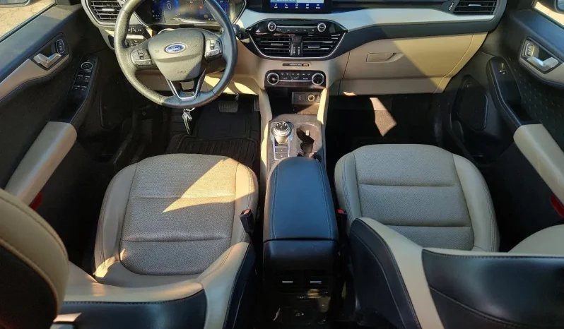 
								Ford Escape full									