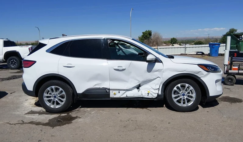 
								Ford Escape full									