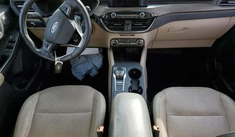 
								Ford Escape full									