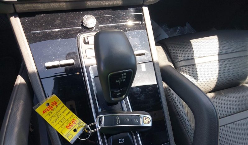 
								Porsche Cayenne full									