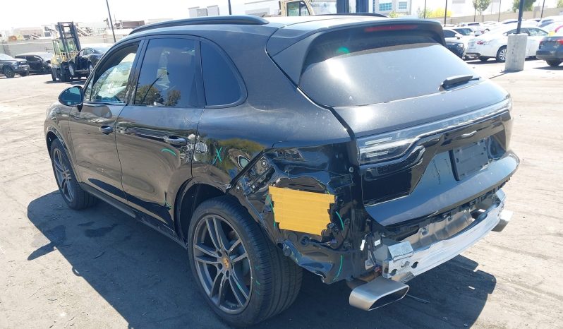 
								Porsche Cayenne full									
