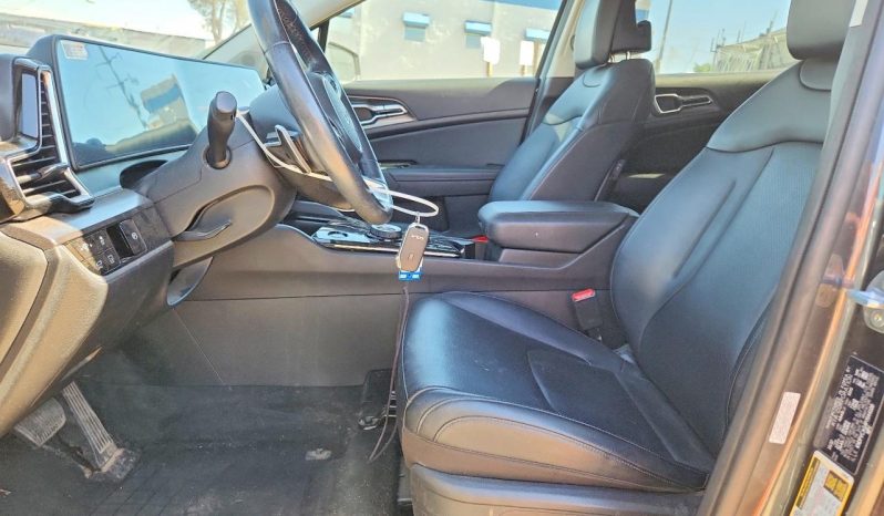 
								Kia Sportage full									