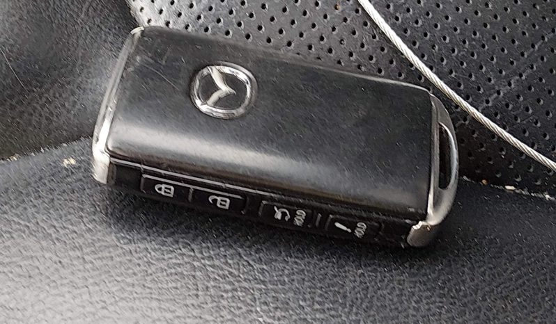 
								Mazda CX-5 full									