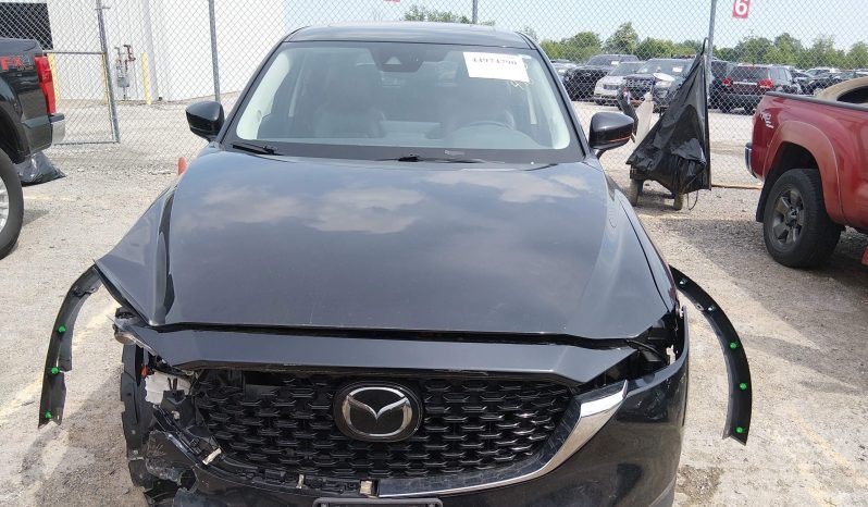 
								Mazda CX-5 full									