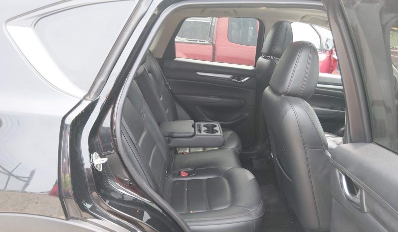 
								Mazda CX-5 full									