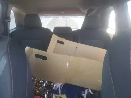 
										Honda CR-V full									