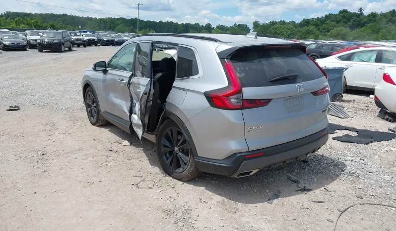 
								Honda CR-V Hybrid full									