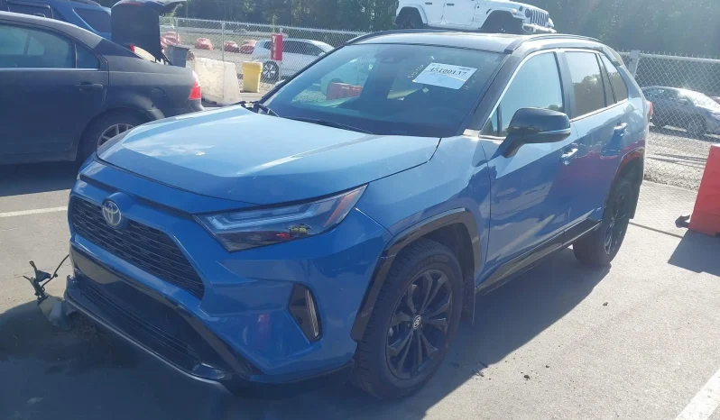 
								Toyota RAV4 full									