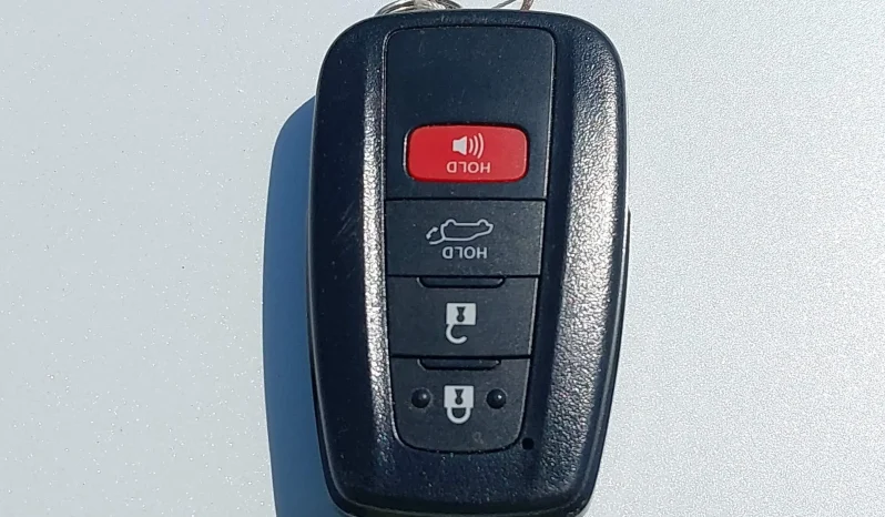 
								Toyota RAV4 full									