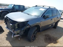 
										Toyota RAV4 full									