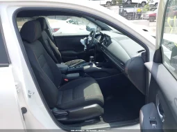 
										Honda HR-V full									