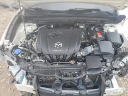 
										Mazda CX-30 full									