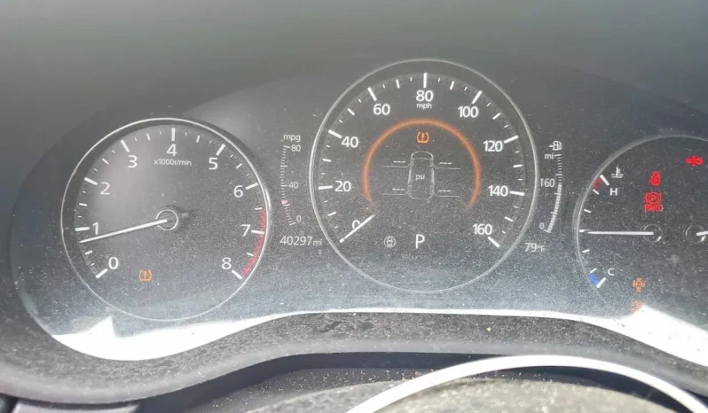 
								Mazda CX-30 full									