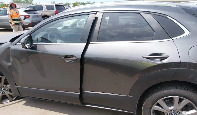 
								Mazda CX-30 full									