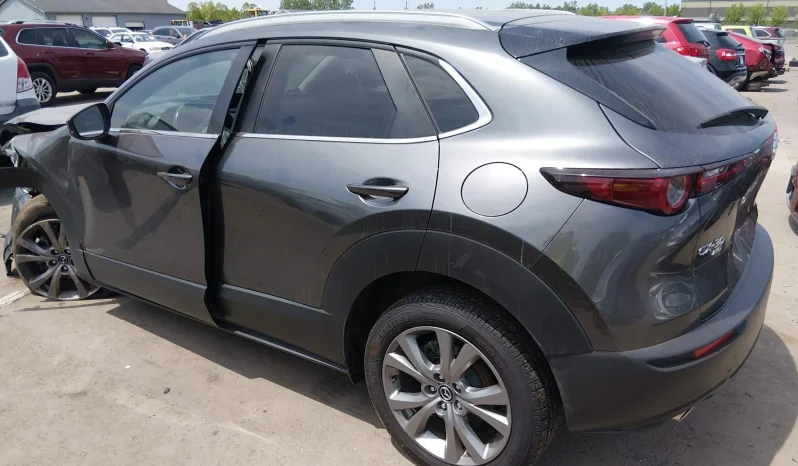 
								Mazda CX-30 full									