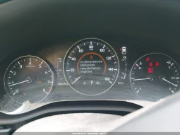 
										Mazda CX-30 full									