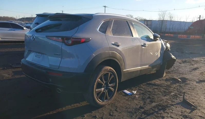 
								Mazda CX-30 full									