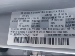 
										Mazda CX-30 full									