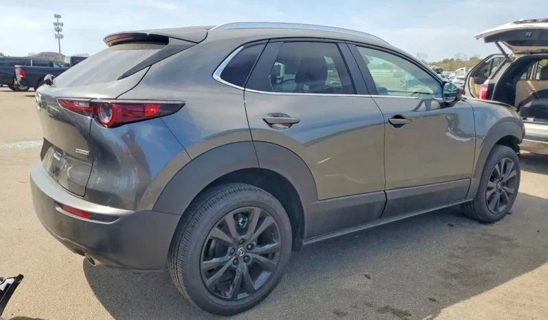 
								Mazda CX-30 full									