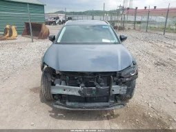 
										Mazda CX-30 full									