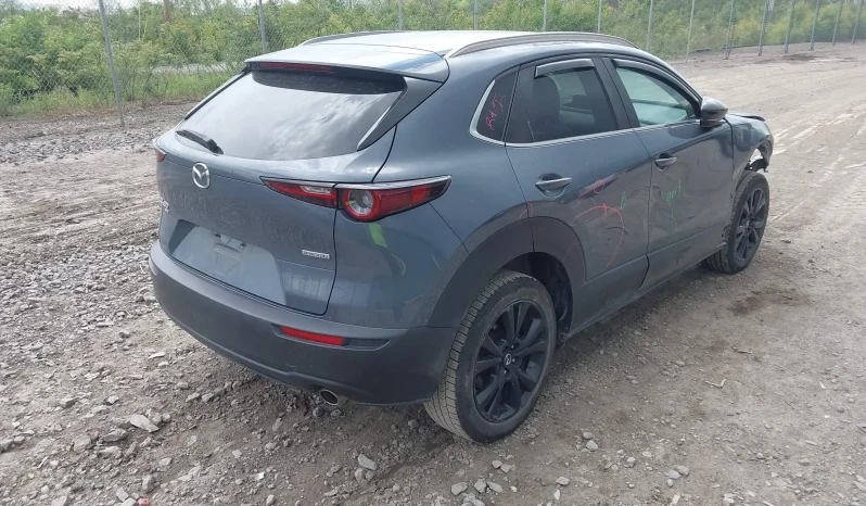 
								Mazda CX-30 full									