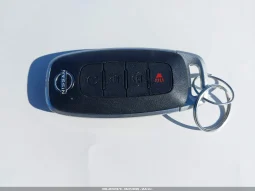 
										Nissan Kicks full									