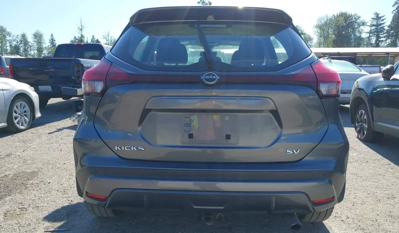 
								Nissan Kicks full									