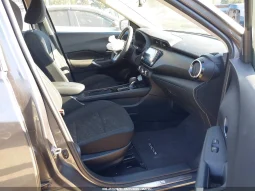 
										Nissan Kicks full									