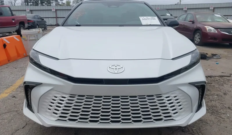 
								Toyota Camry full									