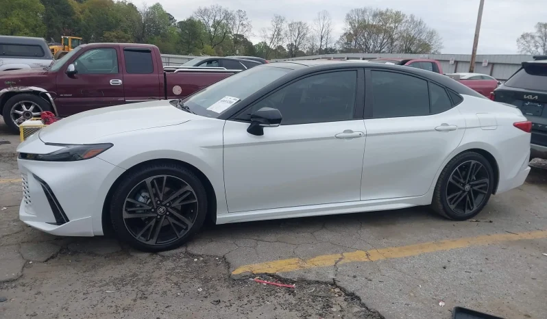 
								Toyota Camry full									