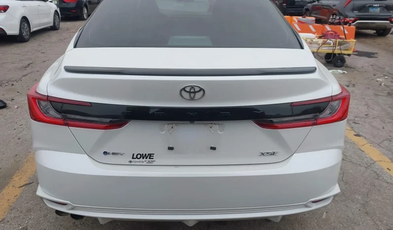 
								Toyota Camry full									