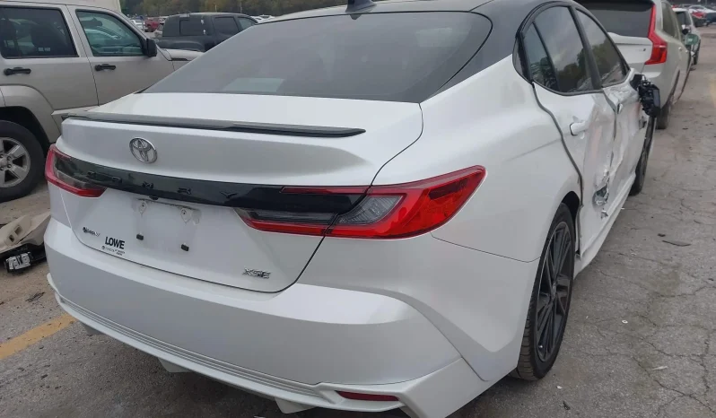 
								Toyota Camry full									