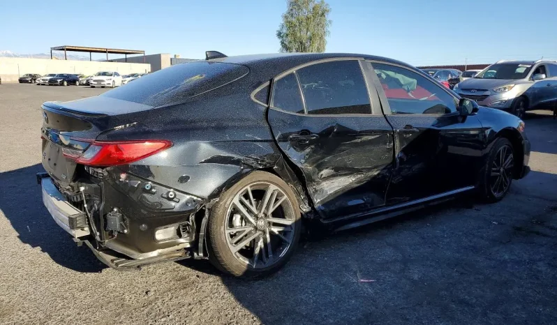 
								Toyota Camry full									