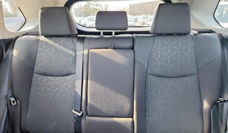 
								Toyota RAV4 full									