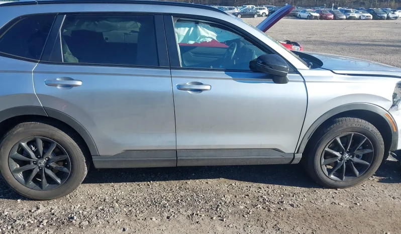 
								Honda CR-V full									