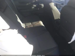 
										Honda CR-V full									