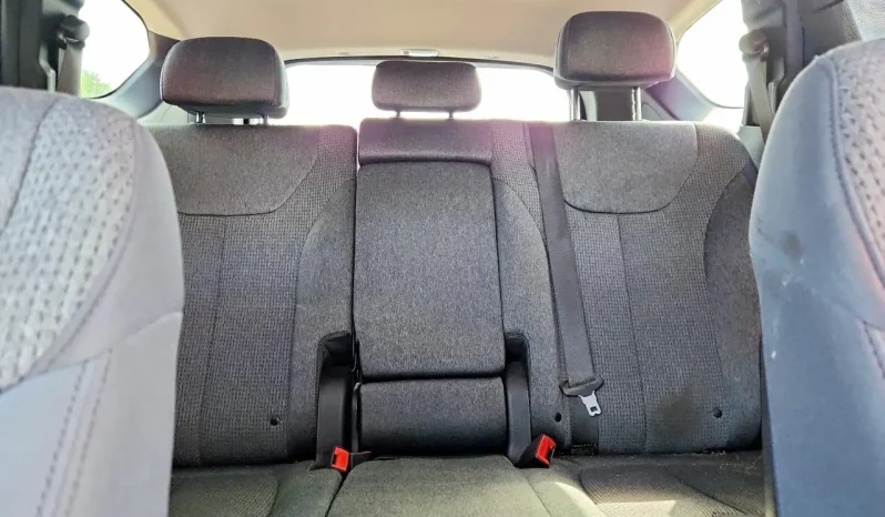 
								Hyundai Santa full									