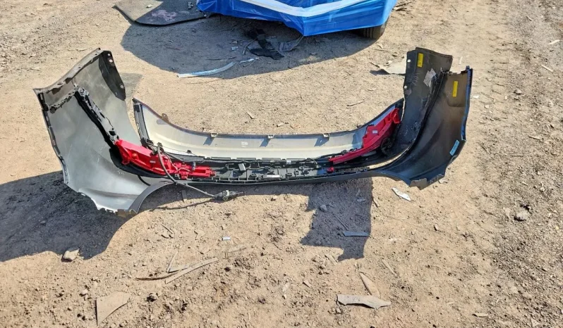 
								Hyundai Santa full									