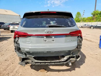 Hyundai Santa