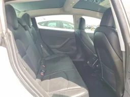 
										Tesla MODEL 3 full									
