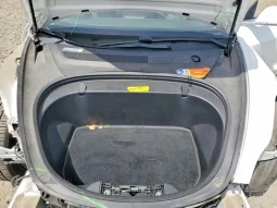 
										Tesla MODEL 3 full									