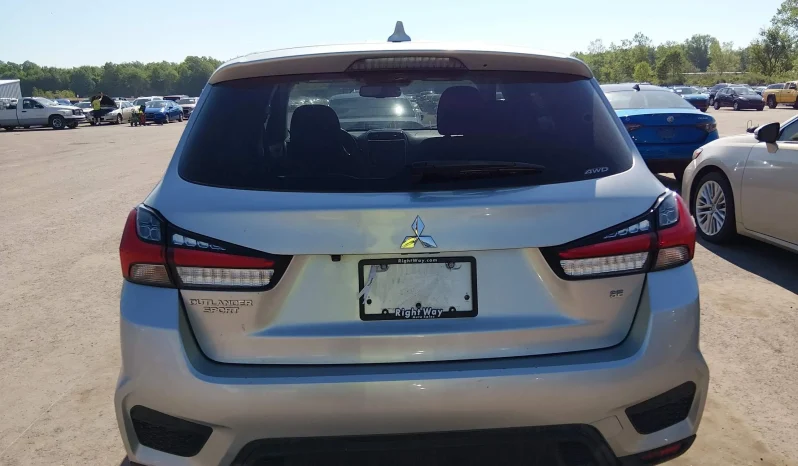 
								Mitsubishi Outlander Sport full									