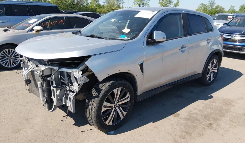 
								Mitsubishi Outlander Sport full									